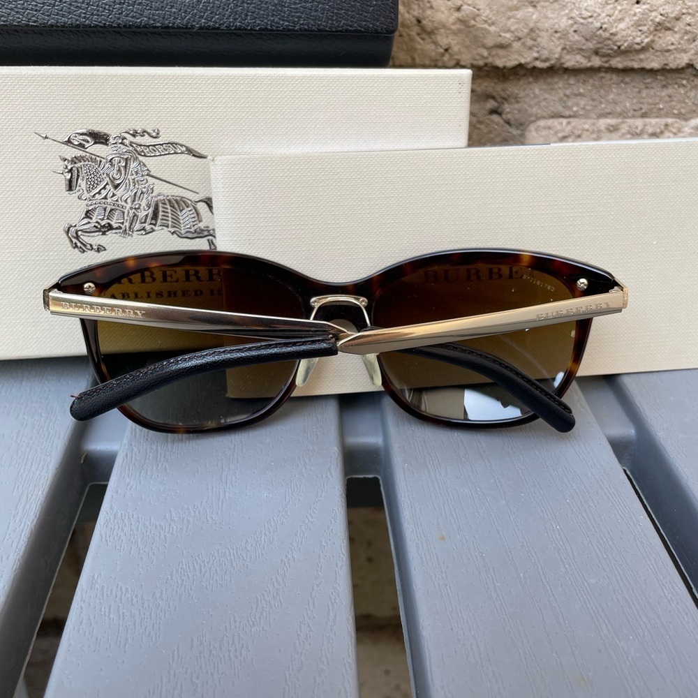 Burberry Sunglasses with Case​​​​​​ - Picture 3 of 11